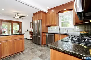 14 Sterling Pl, Glen Rock, NJ 07452 - Photo 10