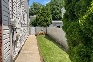 739 Lake Ave, Lyndhurst Township, NJ 07071 - Photo 16