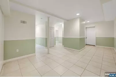 831 Pascack Road, Paramus, NJ 07652 - Photo 26