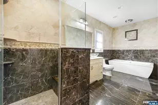 831 Pascack Rd, Paramus, NJ 07652 - Photo 16