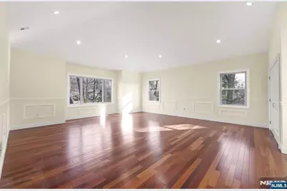 831 Pascack Road, Paramus, NJ 07652 - Photo 14