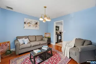 27 Beveridge St, Teaneck Township, NJ 07666 - Photo 12