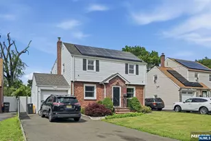 27 Beveridge St, Teaneck Township, NJ 07666 - Photo 42