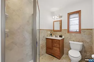 27 Beveridge St, Teaneck Township, NJ 07666 - Photo 30