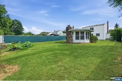 27 Beveridge Street, Teaneck Township, NJ 07666 - Photo 40
