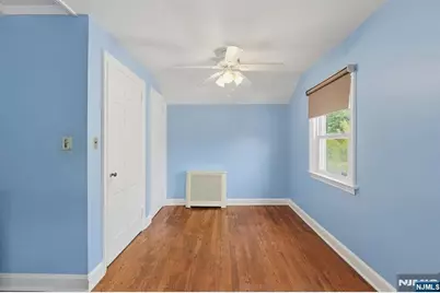 27 Beveridge Street, Teaneck Township, NJ 07666 - Photo 32