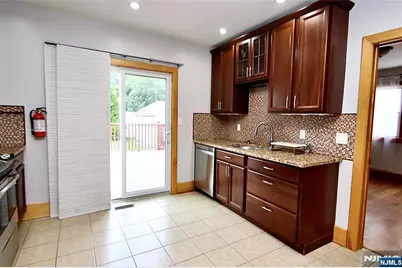 24-09 Rosalie, Fair Lawn, NJ 07410 - Photo 8
