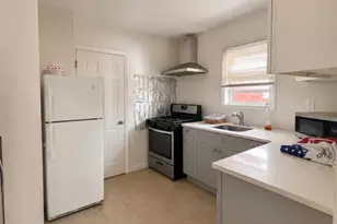 63 Huntington Terrace, Newark, NJ 07112 - Photo 4
