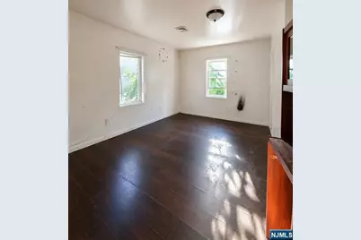 63 Huntington Terrace, Newark, NJ 07112 - Photo 6