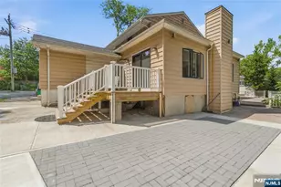 651 Floyd St, Englewood Cliffs, NJ 07632 - Photo 32