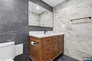 651 Floyd St, Englewood Cliffs, NJ 07632 - Photo 6