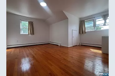 2004 Hoefleys Lane, Fort Lee, NJ 07024 - Photo 4