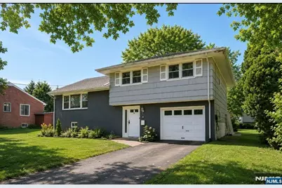 10 Julia Street, Closter, NJ 07624 - Photo 2