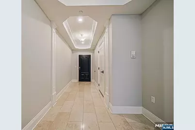 35 Marquis Court, Edgewater, NJ 07020 - Photo 12