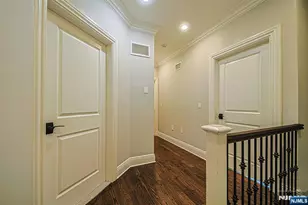 35 Marquis Ct, Edgewater, NJ 07020 - Photo 16