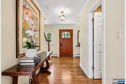 18 Roxbury Downs, Upper Saddle River, NJ 07458 - Photo 6