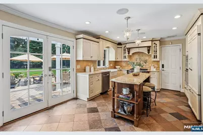 18 Roxbury Downs, Upper Saddle River, NJ 07458 - Photo 16