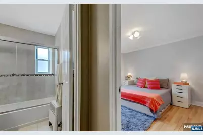 370 Esplanade 21 #21, Hackensack, NJ 07601 - Photo 8