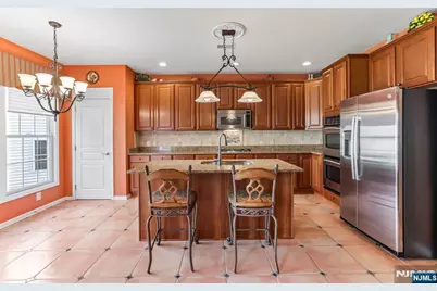 62 Hickory Hill Boulevard 2001 #2001, Totowa, NJ 07512 - Photo 14