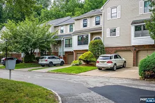 4506 Stonehedge Road 4506, Edison, NJ 08820 - Photo 2