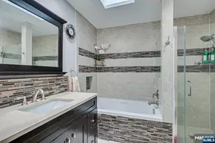 4506 Stonehedge Road 4506, Edison, NJ 08820 - Photo 32
