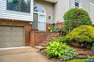 4506 Stonehedge Road 4506, Edison, NJ 08820 - Photo 4