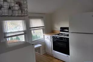 192 W Midland Ave 4, Paramus, NJ 07652 - Photo 6