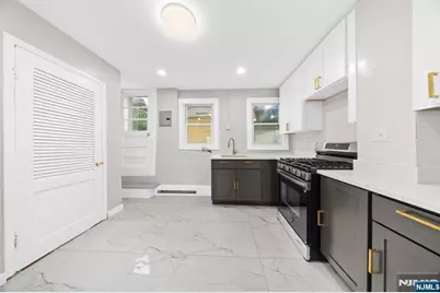 97 Sherman Street, Passaic, NJ 07055 - Photo 10
