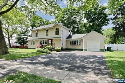 703 Chadwick Drive, Paramus, NJ 07652 - Photo 38