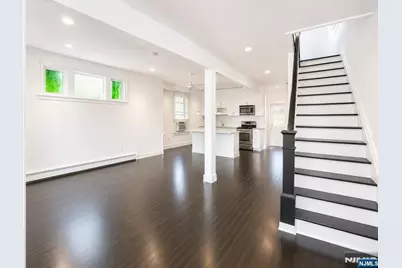 528 Undercliff Avenue, Edgewater, NJ 07020 - Photo 6