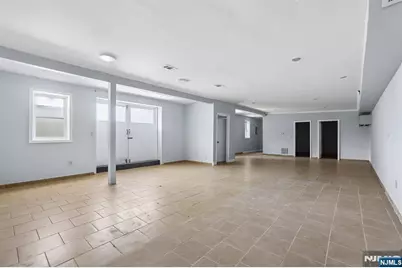 310 Centre Avenue, Secaucus, NJ 07094 - Photo 38