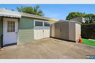 310 Centre Avenue, Secaucus, NJ 07094 - Photo 42
