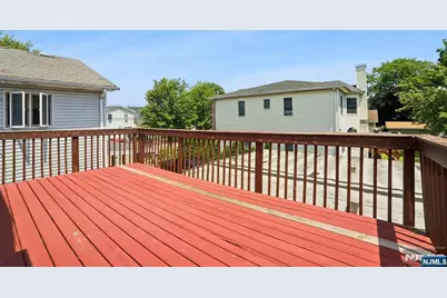 310 Centre Avenue, Secaucus, NJ 07094 - Photo 40