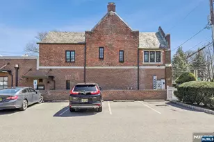 1 Laurel Pl, Montclair, NJ 07043 - Photo 22