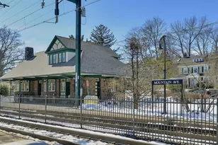 1 Laurel Pl, Montclair, NJ 07043 - Photo 24