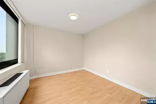 200 Old Palisade Road 4A, Fort Lee, NJ 07624 - Photo 4