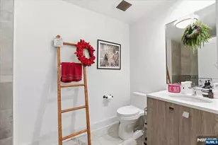 150 Henley Pl 210, Weehawken, NJ 07086 - Photo 20