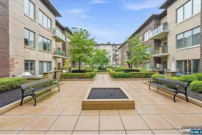 150 Henley Place 210 #210, Weehawken, NJ 07086 - Photo 22