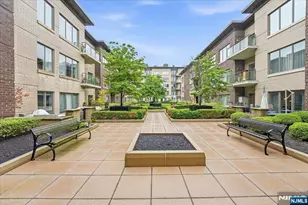 150 Henley Pl 210, Weehawken, NJ 07086 - Photo 22
