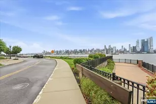 150 Henley Pl 210, Weehawken, NJ 07086 - Photo 46