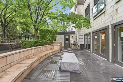 150 Henley Place 210 #210, Weehawken, NJ 07086 - Photo 32