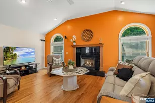 299 Davidson Ave, Ramsey, NJ 07446 - Photo 12