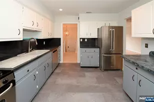 43 Spruce Ave, Emerson, NJ 07630 - Photo 8