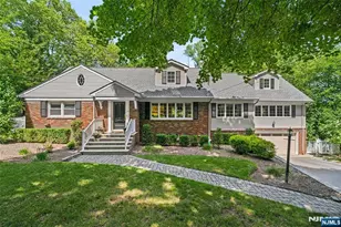 378 Van Beekum Pl, Wyckoff Township, NJ 07481 - Photo 1