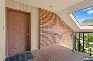 8 Wadsworth Ct, Teaneck Township, NJ 07666 - Photo 38