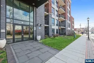 17 Meadow Road 307, Rutherford, NJ 07070 - Photo 18