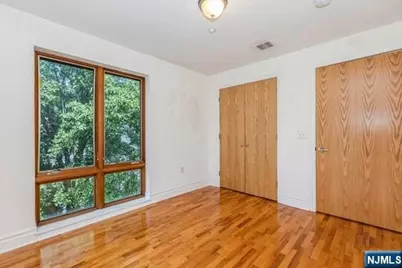 17 Meadow Road 307 #307, Rutherford, NJ 07070 - Photo 12