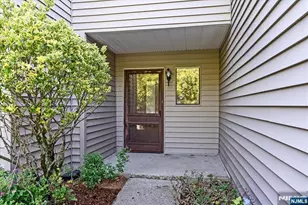 31 Lockley Ct, Wayne, NJ 07470 - Photo 4