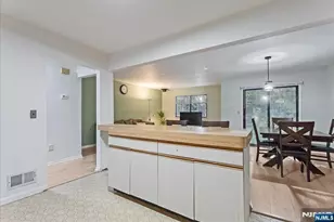 31 Lockley Ct, Wayne, NJ 07470 - Photo 12