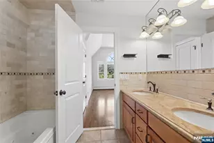 2462 3rd St, Fort Lee, NJ 07024 - Photo 26